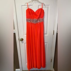 Prom dress in the color coral